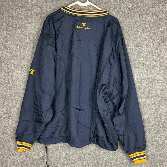 VINTAGE CHAMPION MEN"S EAGLES TEAM WINDBREAKERS‎ SIZE LARGE JACKET - Picture 3 of 9